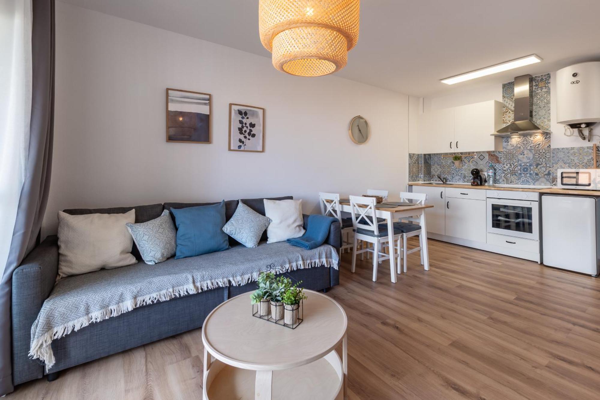 נרחה Renovated Apartment On Beachside With Pool חדר תמונה