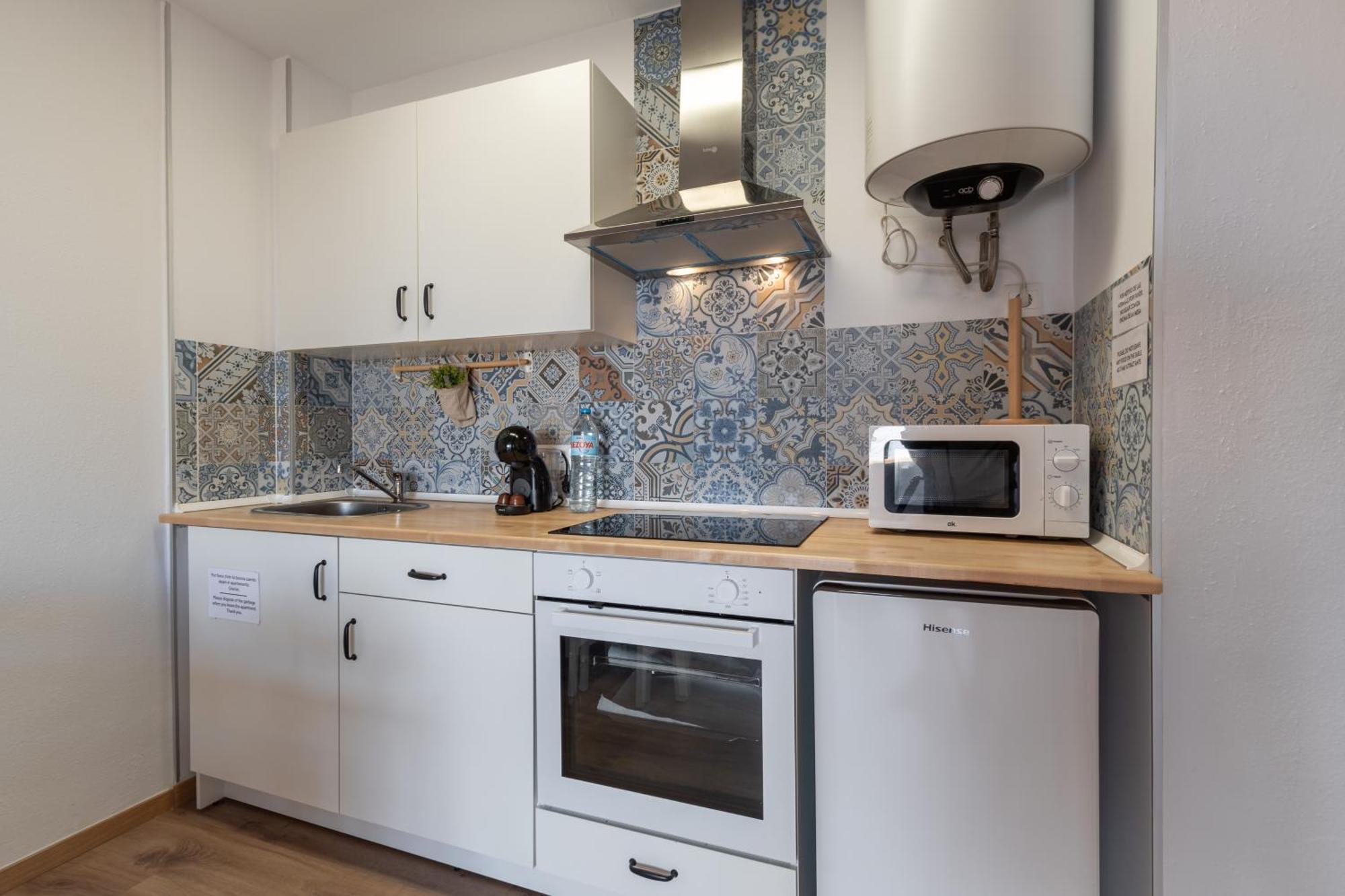 נרחה Renovated Apartment On Beachside With Pool מראה חיצוני תמונה