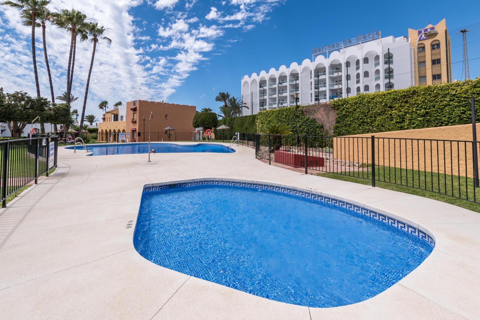 נרחה Renovated Apartment On Beachside With Pool מראה חיצוני תמונה