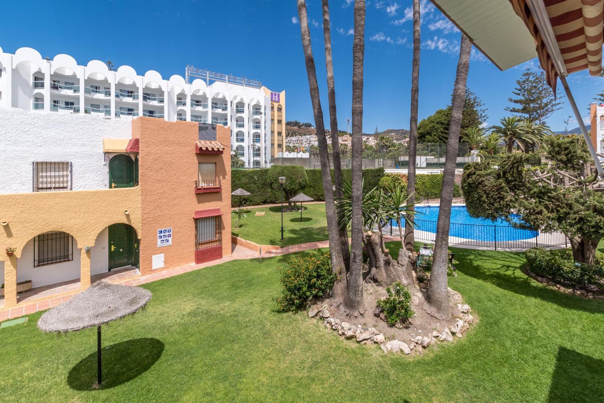 נרחה Renovated Apartment On Beachside With Pool מראה חיצוני תמונה